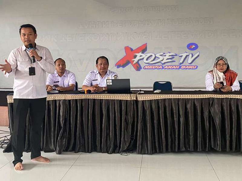 Dinas Komunikasi Informatika Persandian dan Statistik (Diskominfosantik) Kabupaten Bekasi berkolaborasi dengan Unit Jabar Saber Hoaks mengunjungi sekolah-sekolah di Kabupaten Bekasi guna meliterasikan jenis-jenis berita bohong atau hoak.