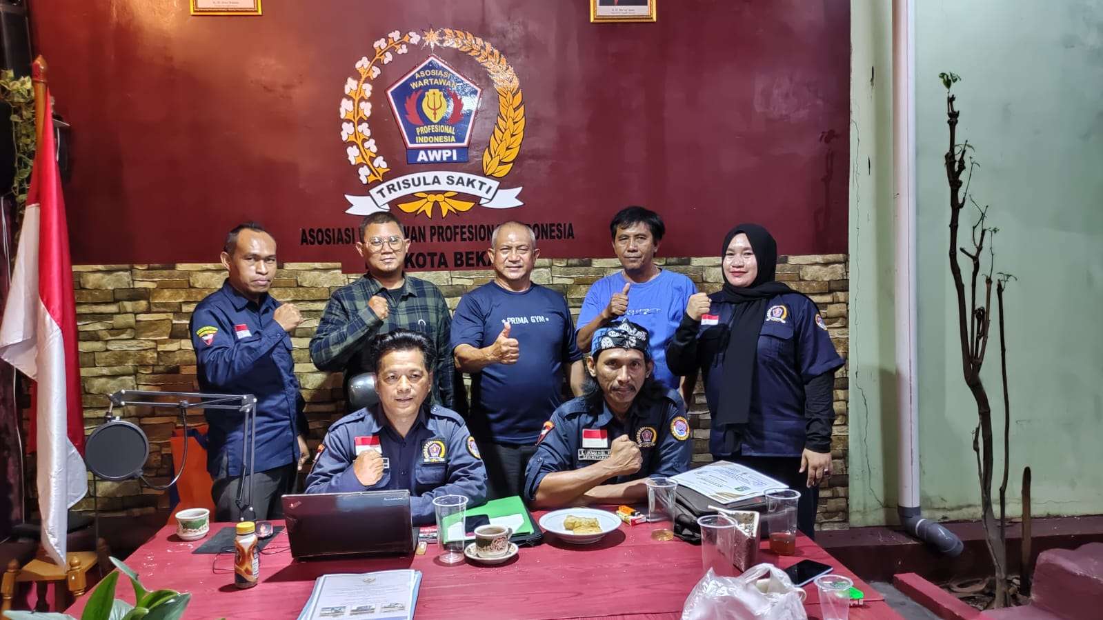 Penyerahan Sertifikat 