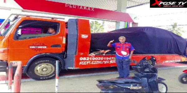 Oto Towing 99 Bermuatkan Mobil Presiden RI,Melakukan Pengisian Bahan Bakar Di Spbu Parungi