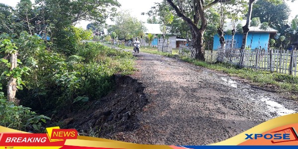 Warga Desa Talumopatu Keluhkan Jalan Yg Rusak Parah."Sudah Hampir 1 Abad.