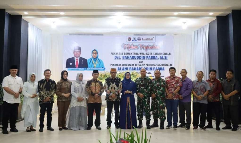 Foto bersama Pjs. Wali Kota Tanjungbalai, Drs. Baharuddin Pabba, M.Si