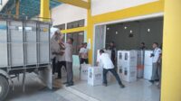 KPU Kabupaten Malaka melepaskan Logistik Pilkada yang akan di distribusikan oleh ke 12 Kecamatan