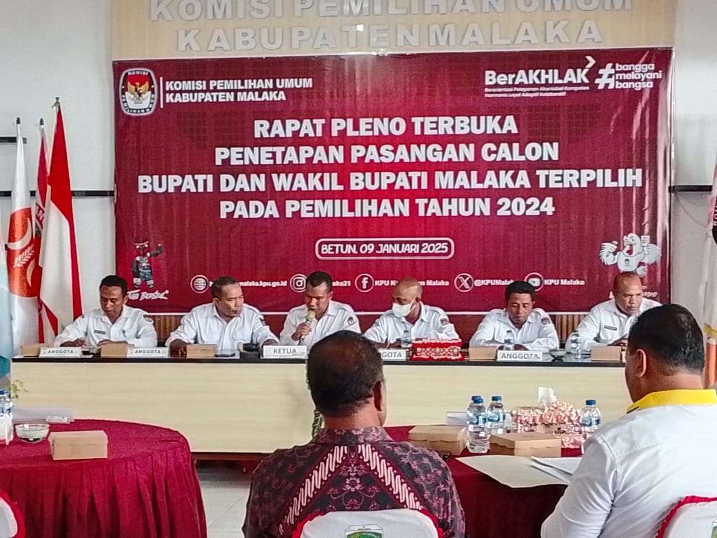 Suasana rapat pleno terbuka dipimpin oleh Ketua KPU Malaka, Yuventus A. Bere