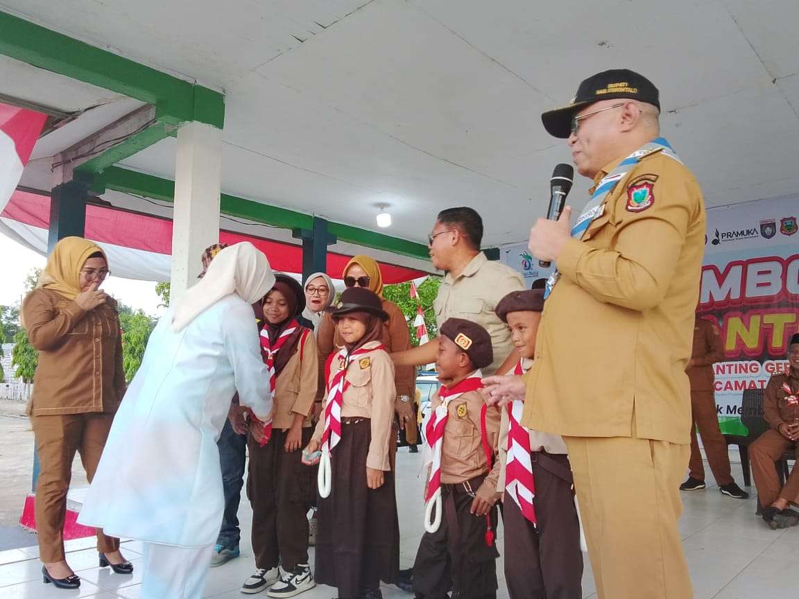 Bupati Gorontalo Tinjau Perkemahan Di Desa Bumela