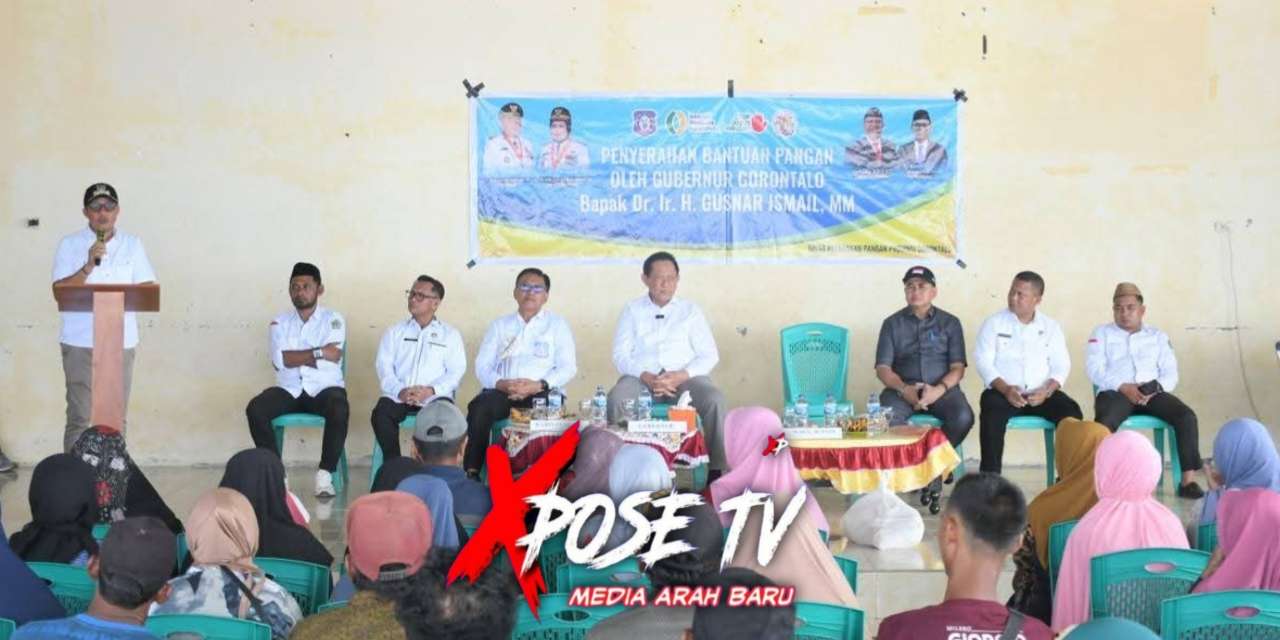 Wakil Bupati Boalemo Lahmudin Hambali Dampingi Gubernur Gorontalo Serahkan 162 Paket Bantuan Pangan di Tilamuta