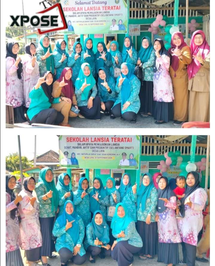 Photo Ketua PKK Beserta Anggota Sekolah Lansia Teratai Desa Laya